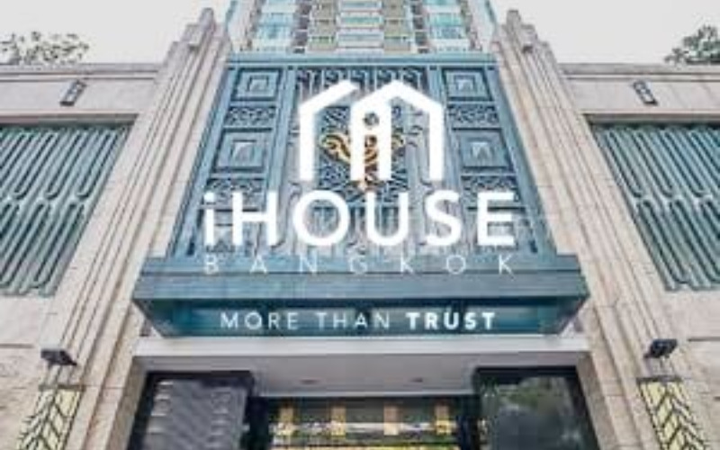 Ivy Thonglor