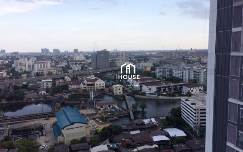 Life Sukhumvit 48
