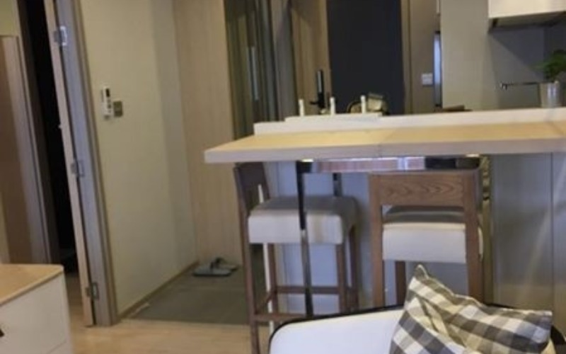 M Thonglor 10