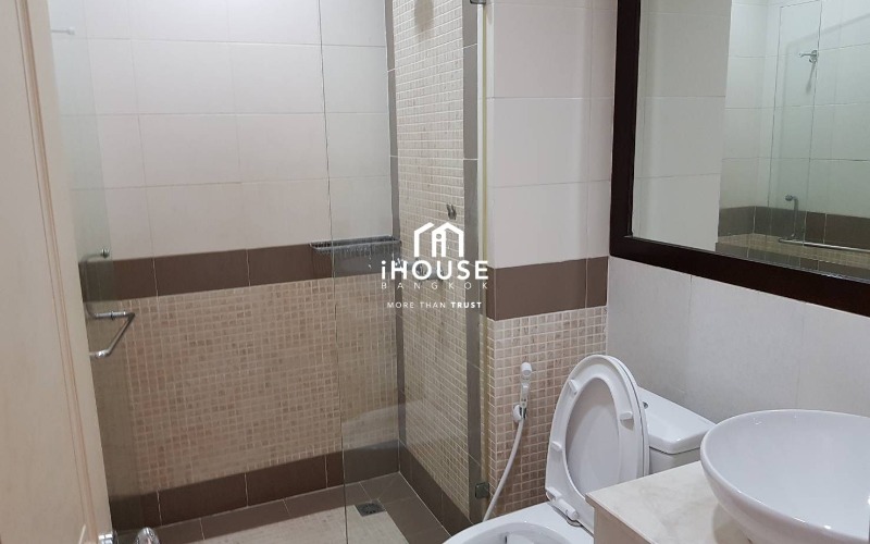 นราทร เพลส