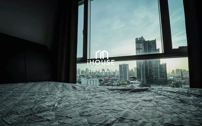 Thru Thonglor
