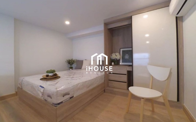 Knightsbridge Duplex Tiwanon