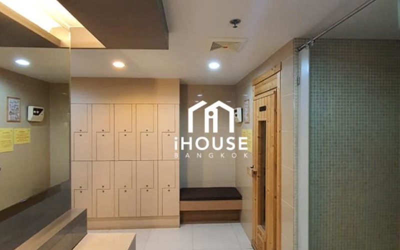 15 Sukhumvit Residences