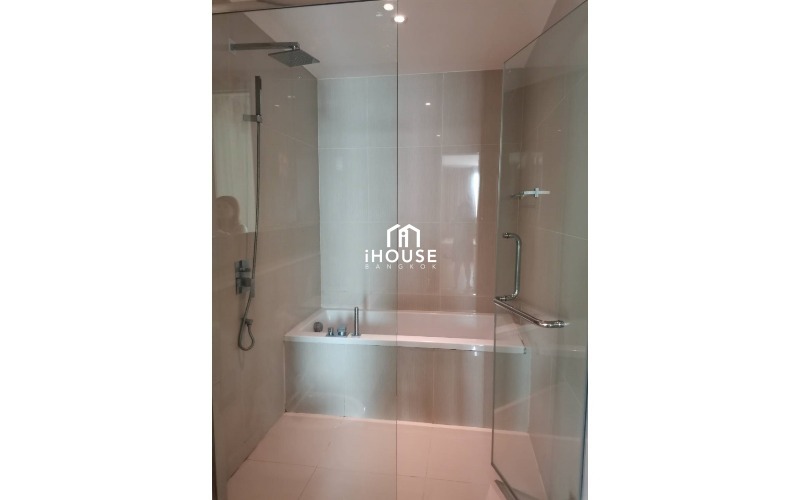 H Sukhumvit 43