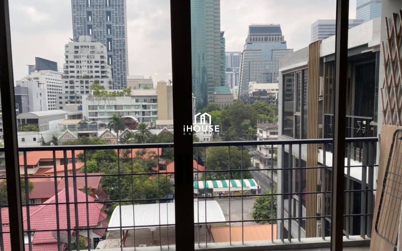 คลาส คอนโด สีลม