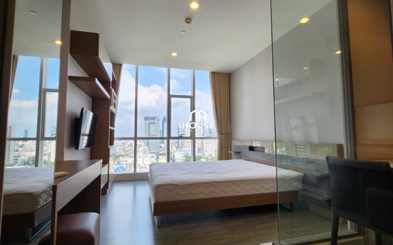 The room Sathorn - TanonPun